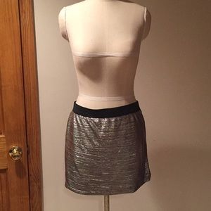 Forever 21 Size L Silver Metallic Mini Skirt